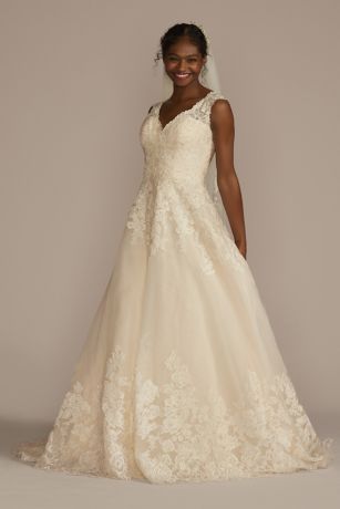 V-Neck Scalloped Lace and Tulle Wedding ...